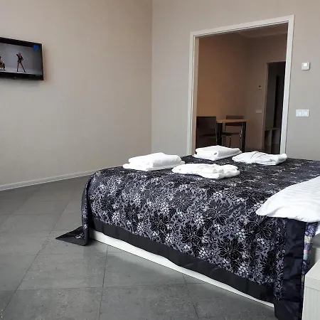Iris 4*