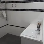 Iris شقة فندقية 4*