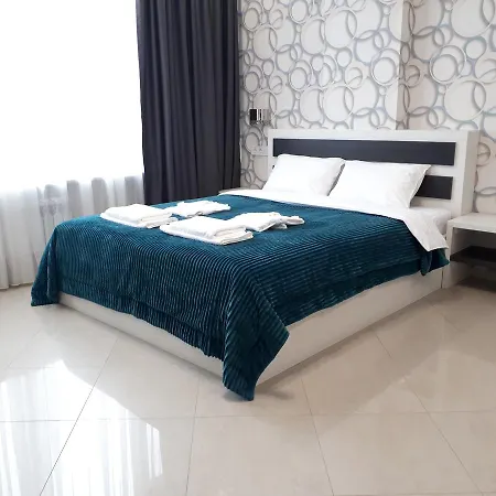 Iris Aparthotel *