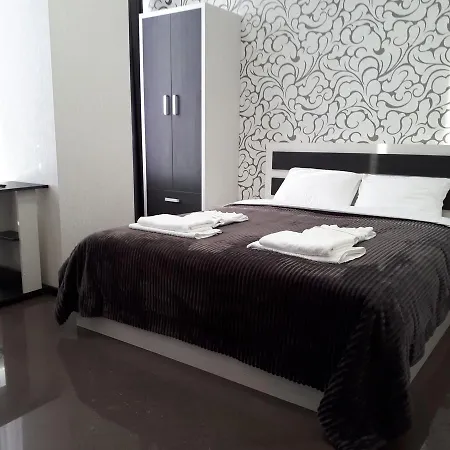 Iris 4*